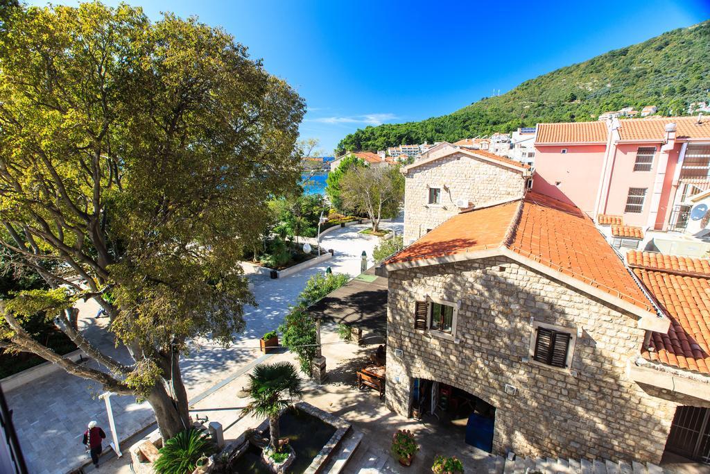De Lux Apartments Petrovac Eksteriør bilde