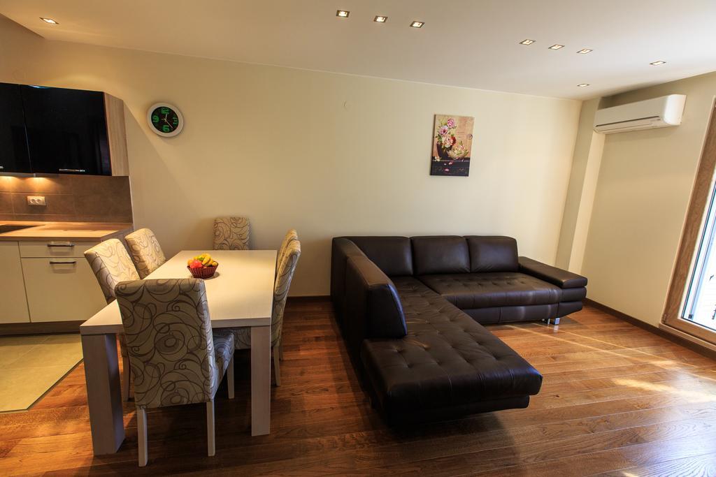 De Lux Apartments Petrovac Eksteriør bilde