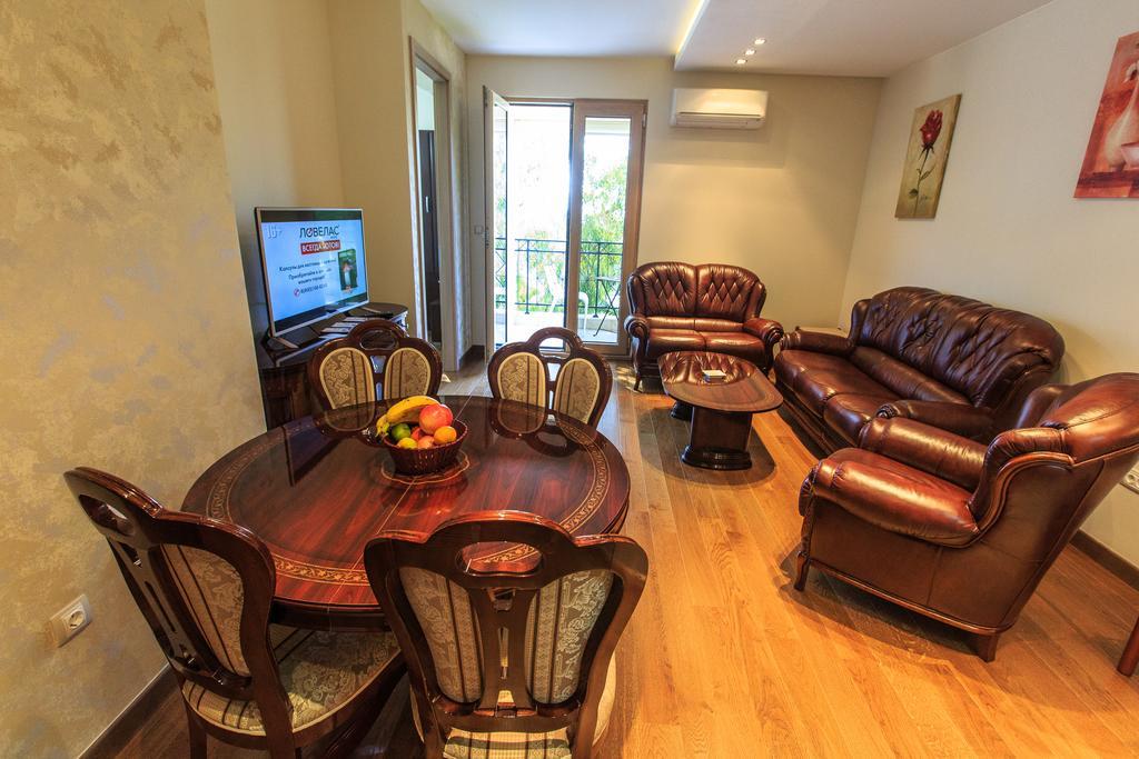 De Lux Apartments Petrovac Eksteriør bilde